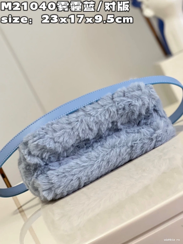 WIS VUITTON MM LOUIS TWIST 0713